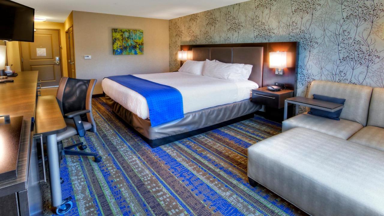 Holiday Inn & Suites Tupelo North By Ihg Extérieur photo